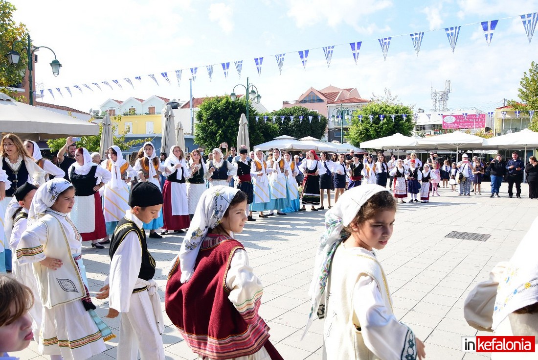 παρελαση και χοροι ληξουρι43