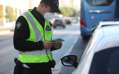 Τρομακτικά νούμερα τροχαίων παραβάσεων: Περίπου 1/3 οδηγούς δεν τηρεί τον ΚΟΚ