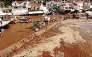 Εικόνες «αποκάλυψης» στην Αγία Ευφημία (VIDEO)