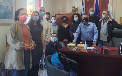 Ιθάκη: Η έκπληξη των υπαλλήλων του Δήμου στον εορτάζοντα δήμαρχο!