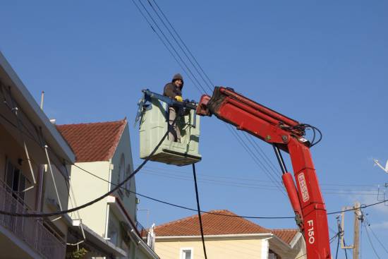 Προσέχουν για να έχουν στη ΔΕΗ!