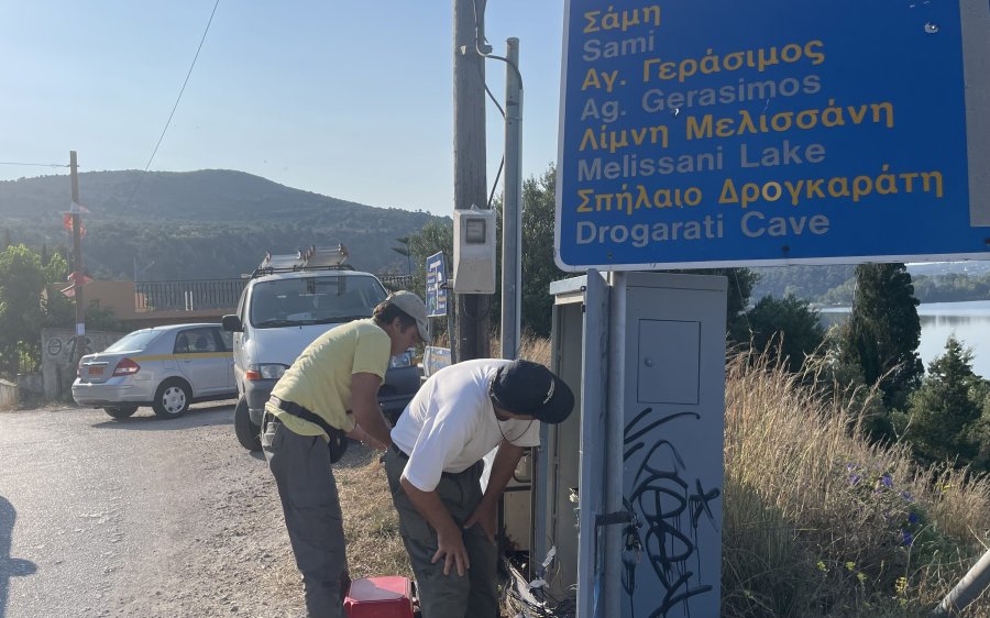 Σε λειτουργία τα φανάρια στο Μύλο του Πετρία - Υπέστησαν καταστροφική βλάβη από κεραυνό (εικόνα)