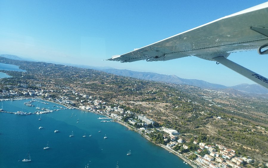 Πρώτη πτήση της Hellenic Seaplanes πάνω από τη μαγευτική Πελοποννησιακή Ριβιέρα!