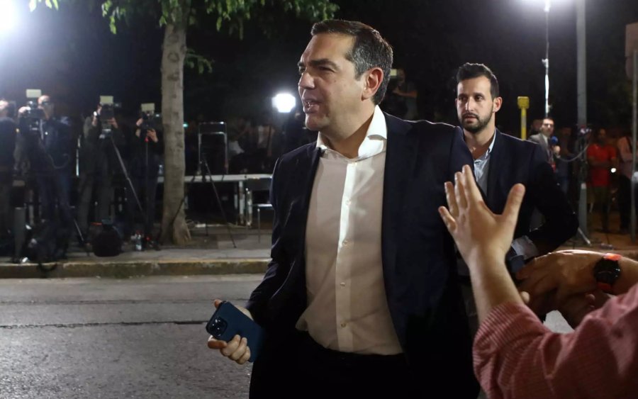 Καταβεβλημένος ο Τσίπρας: Εξαιρετικά αρνητικό αποτέλεσμα – Θα συγκληθούν άμεσα τα συλλογικά όργανα του ΣΥΡΙΖΑ