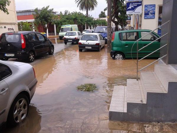 Πλημμύρισε το Αργοστόλι (εικόνες)