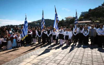 Με λαμπρότητα και συγκίνηση γιόρτασαν την 25η Μαρτίου 1821 στον Πόρο