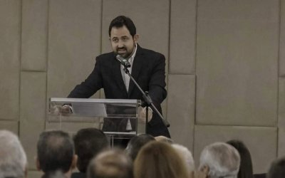 Λευτέρης Κρητικός: Η αλλαγή είναι στα δικά μας χέρια!