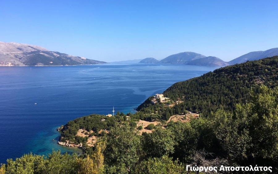 Πρωινό αγνάντι στον κόλπο της Σάμης!