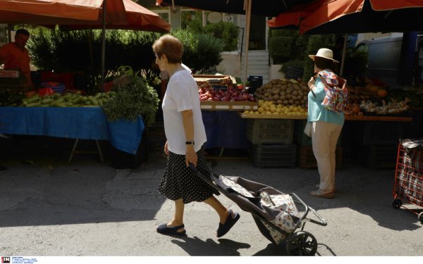 Ακρίβεια: Ψώνια με το… κομμάτι στις λαϊκές αγορές - Δυσκολεύονται και οι φοιτητές