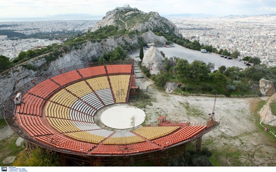 Αναγεννάται θέατρο στο κέντρο της Αθήνας μετά από 15 χρόνια