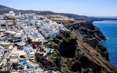 «Φρένο» σε Airbnb και κλίνες σε κορεσμένες περιοχές