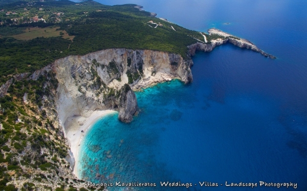 Που βρίσκεται αυτή η εξωτική παραλία στην Κεφαλονιά;