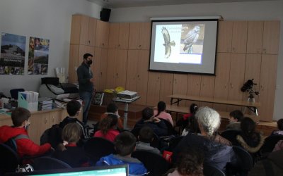 Φορέας Διαχείρισης Εθνικού Δρυμού Αίνου: Οι μικροί μαθητές του 5ου Δημοτικού Αργοστολίου ενημερώθηκαν για την ορνιθοπανίδα του Κουτάβου (εικόνες)