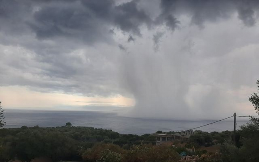 Καλοκαιρινό μπουρίνι στην Κεφαλονιά (εικόνες)