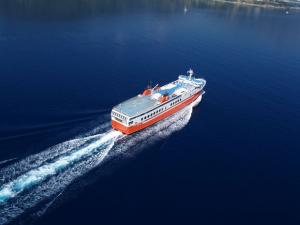 Οι νέες μειωμένες τιμές της «IONIAN FERRIES»