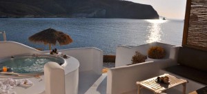 Η νέα ζωή του Γιώργου Αλκαίου -Το εκπληκτικό boutique hotel που άνοιξε στη Μήλο [εικόνες]