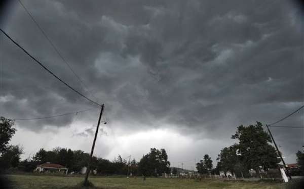 Κακοκαιρία σε δυτικά και ανατολικά το Σαββατοκύριακο