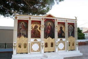 Ληξούρι : «Έστησαν υπαίθρια» την εκκλησία Παναγία Περλιγκού ! (εικόνες)