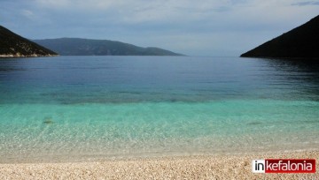 Υπέροχη γαλαζοπράσινη χειμωνιάτικη Αντίσαμος!