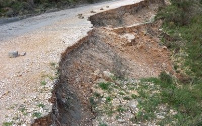 Επιστολή Γαλιατσάτου σε Τραυλό για τον τον επαρχιακό δρόμο Πάστρα - Ασπρογέρακα που έχει πάθει καθίζηση