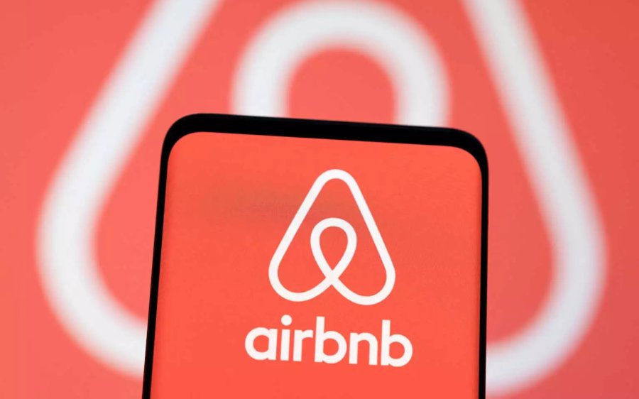 Τέλος η φοροδιαφυγή στα Airbnb – Πρόστιμα έως 500.000 ευρώ προβλέπει το νομοσχέδιο για τις ψηφιακές πλατφόρμες