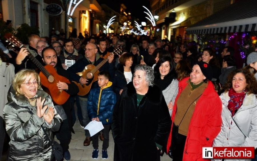 Πλημμύρισε με … μελωδίες και κολόνιες το Λιθόστρωτο (εικόνες + video)