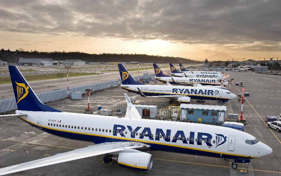 RYANAIR: Check-in Only via App - Airport Ticket Counters to be Phased Out