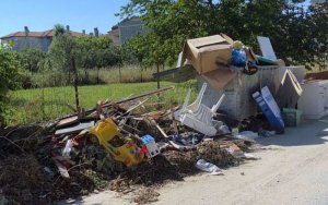 Δήμος Σάμης: Συστάσεις για τα ογκώδη απορρίμματα και κλαδιά