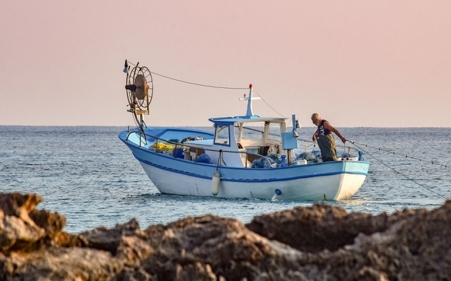 Περιφέρεια: Διαχείριση πλεονάζουσας αλιευτικής ικανότητας