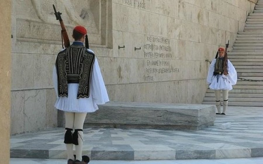 Μνημείο Άγνωστου Στρατιώτη: Η ιστορία και ο συμβολισμός του