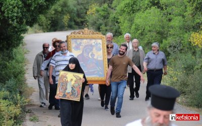 Η λιτάνευση της εικόνας της Παναγίας της Κοκκυλιώτισσας (εικόνες)