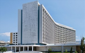 Το Hilton Αθηνών γίνεται ροζ