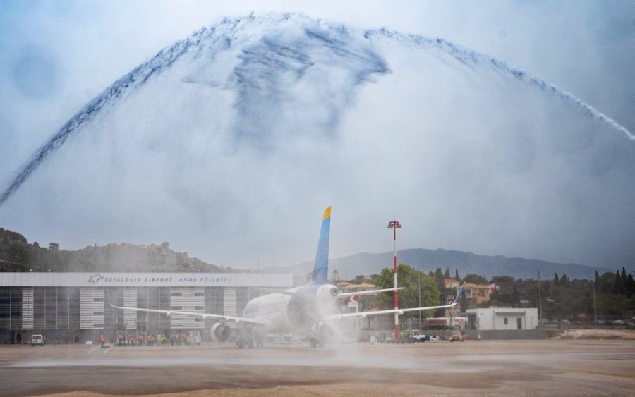 Εντυπωσιακή υποδοχή της «Discover Airlines» στο αεροδρόμιο της Κεφαλονιάς!