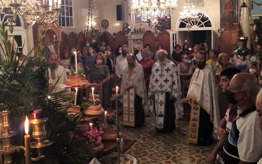 Με μεγαλοπρέπεια εορτάστηκε η Παναγία Μαγγάνα στις Μινιές (εικόνες)