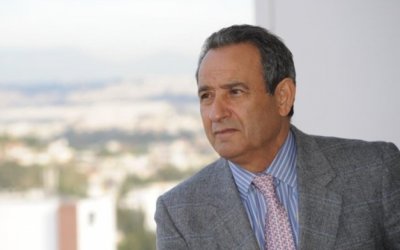 Παύλος Παπαδάτος : Το απόλυτο οξύμωρο σχήμα