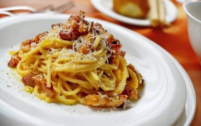 Carbonara η αυθεντική: Το τέλειο δείπνο για δύο