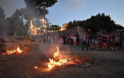 Πρόσκληση στα Λάμπαδα του Άη- Γιάννη στα Φραπάτα