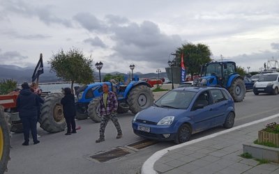 Δυναμική κινητοποίηση των Αργοτοκτηνοτρόφων στο Ληξούρι (εικόνες)