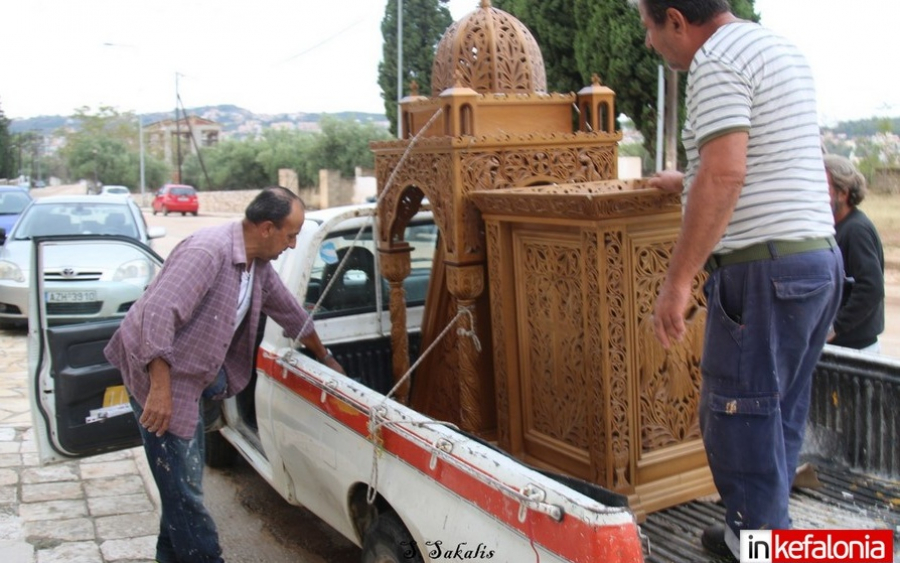 Χωρίς λιτανεία μεταφέρθηκε η εικόνα της Παναγίας της Δραπανιώτισσας στο Αργοστόλι (εικόνες)