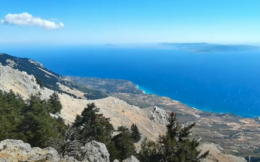 Πεζοπορία στην Κορυφή του Αίνου (Video)