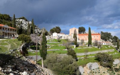 Αγρυπνία στην Μονή Άτρου προς τιμήν του Αγίου Συμεών του Θεοδόχου