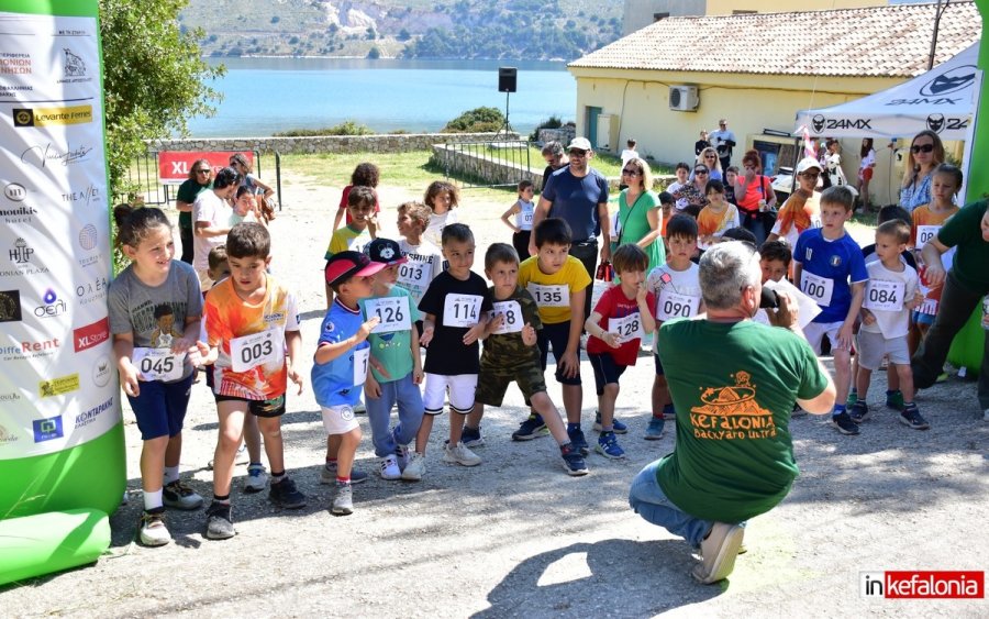 Kefalonia Backyard Ultra: Οι μικροί αθλητές έκλεισαν ένα… μεγάλο δρομικό event στον Θαλασσόμυλο Αργοστολίου! (video)