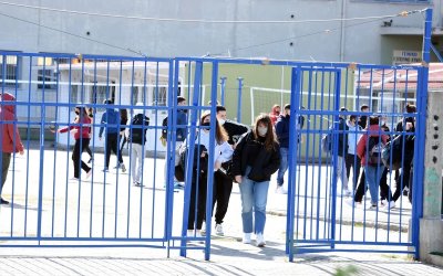 Άνοιγμα σχολείων εν μέσω ιώσεων, κορονοϊού και γρίπης - Έρχονται μέτρα και αλλαγές στις απουσίες