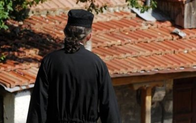 Πύργος: Ιερέας έδειρε την ερωμένη του - Συνελήφθη μετά τη Θεία Λειτουργία