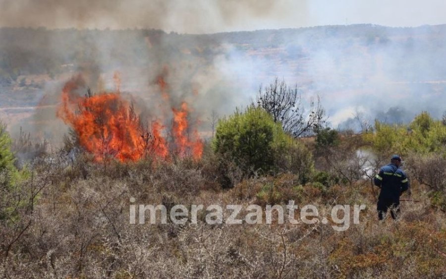 Δυο φωτιές ξέσπασαν ταυτόχρονα στη Ζάκυνθο