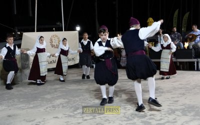 Ολοκληρώθηκε με επιτυχία το Διήμερο Φεστιβάλ Παραδοσιακών Χορών που διοργάνωσε ο Πολιτιστικός Σύλλογος Σάμης ''Αιγιαλός''