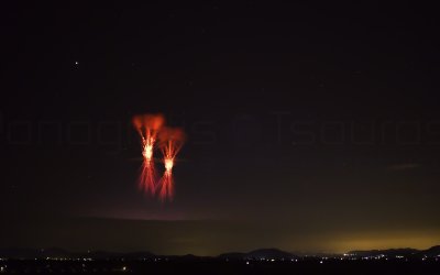 Καιρός: Διπλό red sprite από την καταιγίδα στο Αιγαίο – Εντυπωσιακή εικόνα από τον σπάνιο κεραυνό