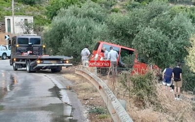 Τροχαίο ατύχημα με εκτροπή οχήματος στα Βλαχάτα