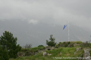 Σε πλήρη εγκατάλειψη το Κάστρο του Αγ. Γεωργίου στα Περατάτα