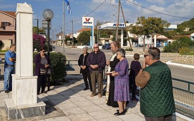 Επιμνημόσυνη δέηση και καταθέσεις στεφάνων στα Τραυλιάτα (εικόνες)